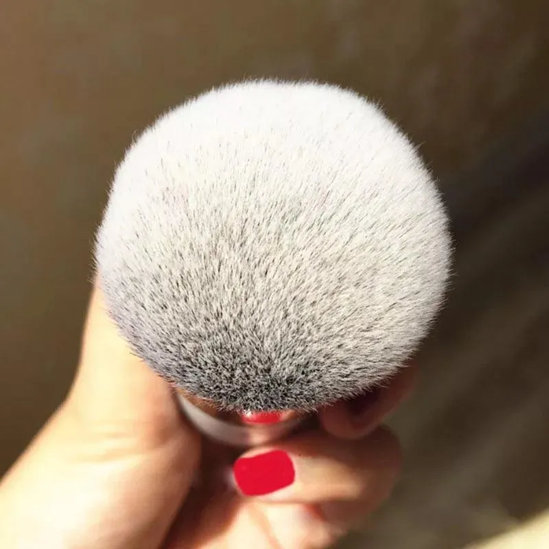 Chubby Pier Brush: Pro Makeup Tool for Flawless Finish
