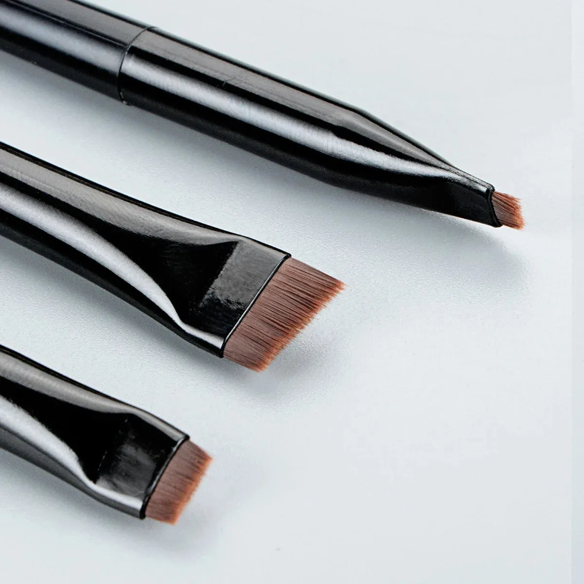 Ultra-thin Edge Eyeliner Brushes 3pcs Set Oblique Head Eyebrow Brush, Outline Eyeliner Brush, Eyeshadow Brush Makeup Tools